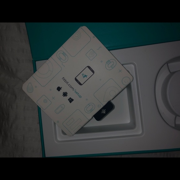 Fitbit Alta - Picture 3 of 8